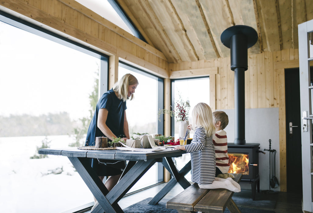 Hearthstone Stoves Green Mountain 40 Wood Stove at Dinner Time