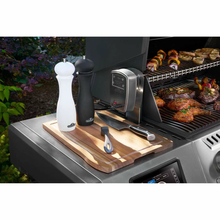 Napoleon Prestige® PRO 500 with Cutting Board & Salt/Pepper Mills